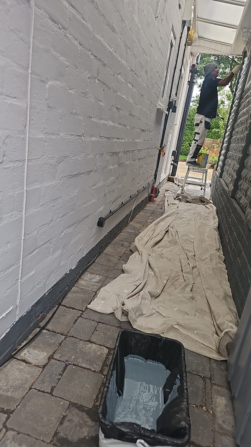 Side Passage Decorating
