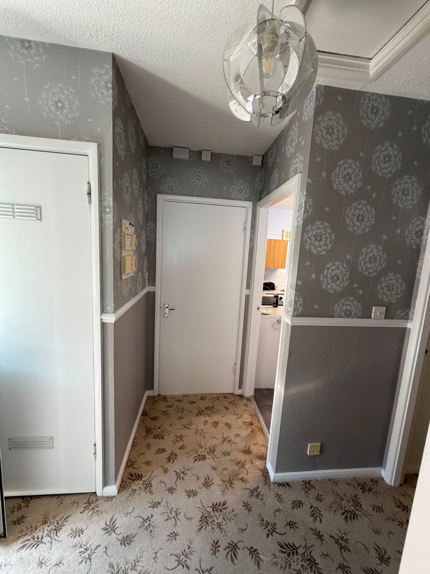 Dandelion Hallway Feature — Birmingham — Four Oaks Painting & Decorating