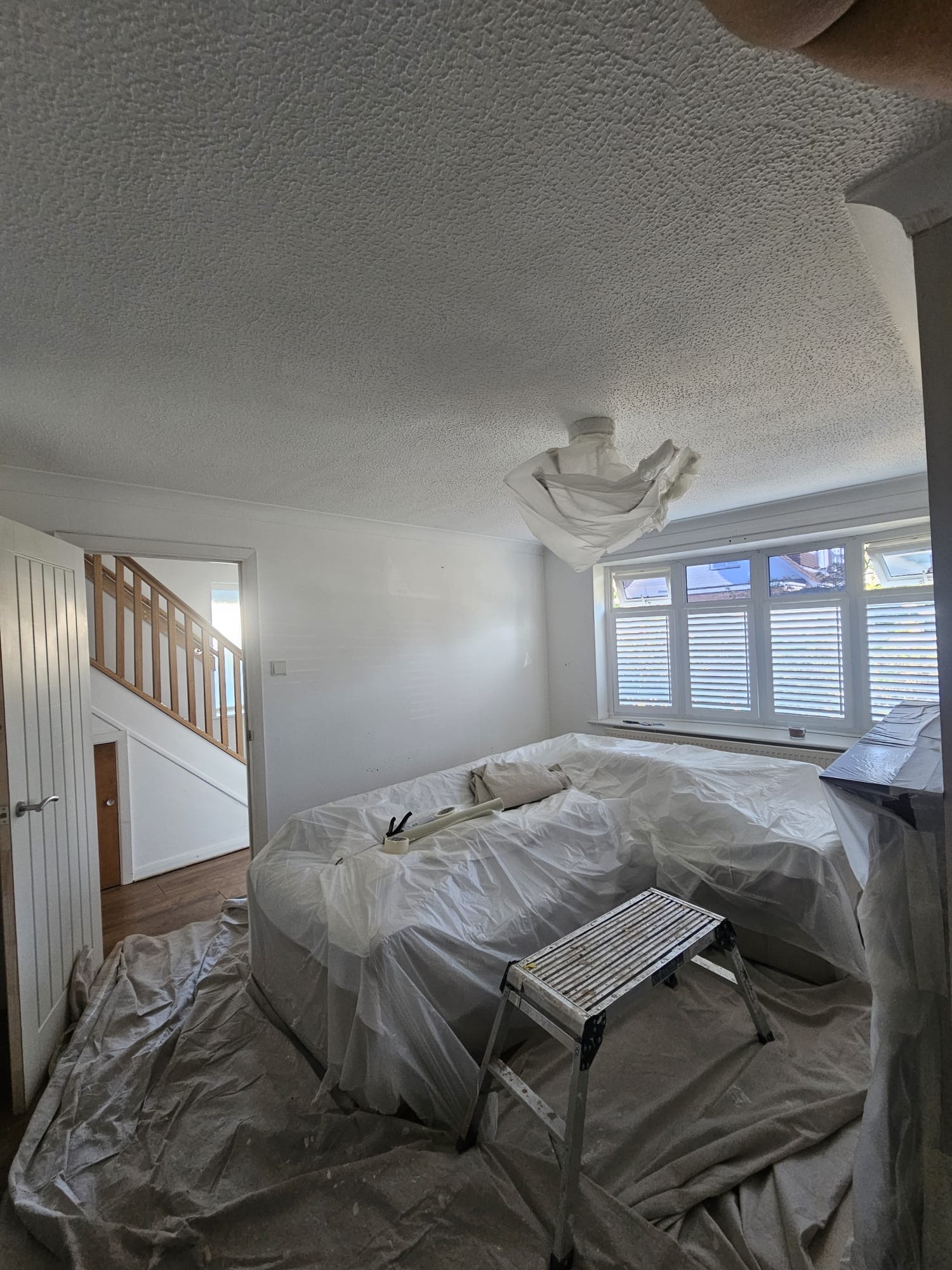 Lounge Through to the Hall