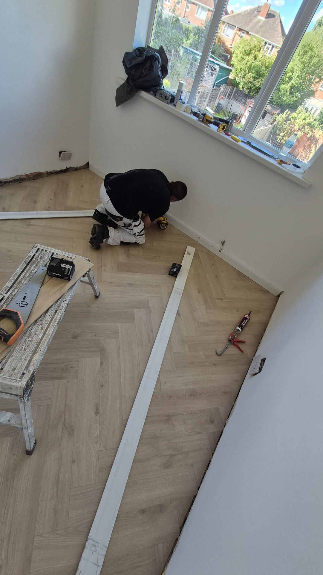 Flooring & Skirting Installation