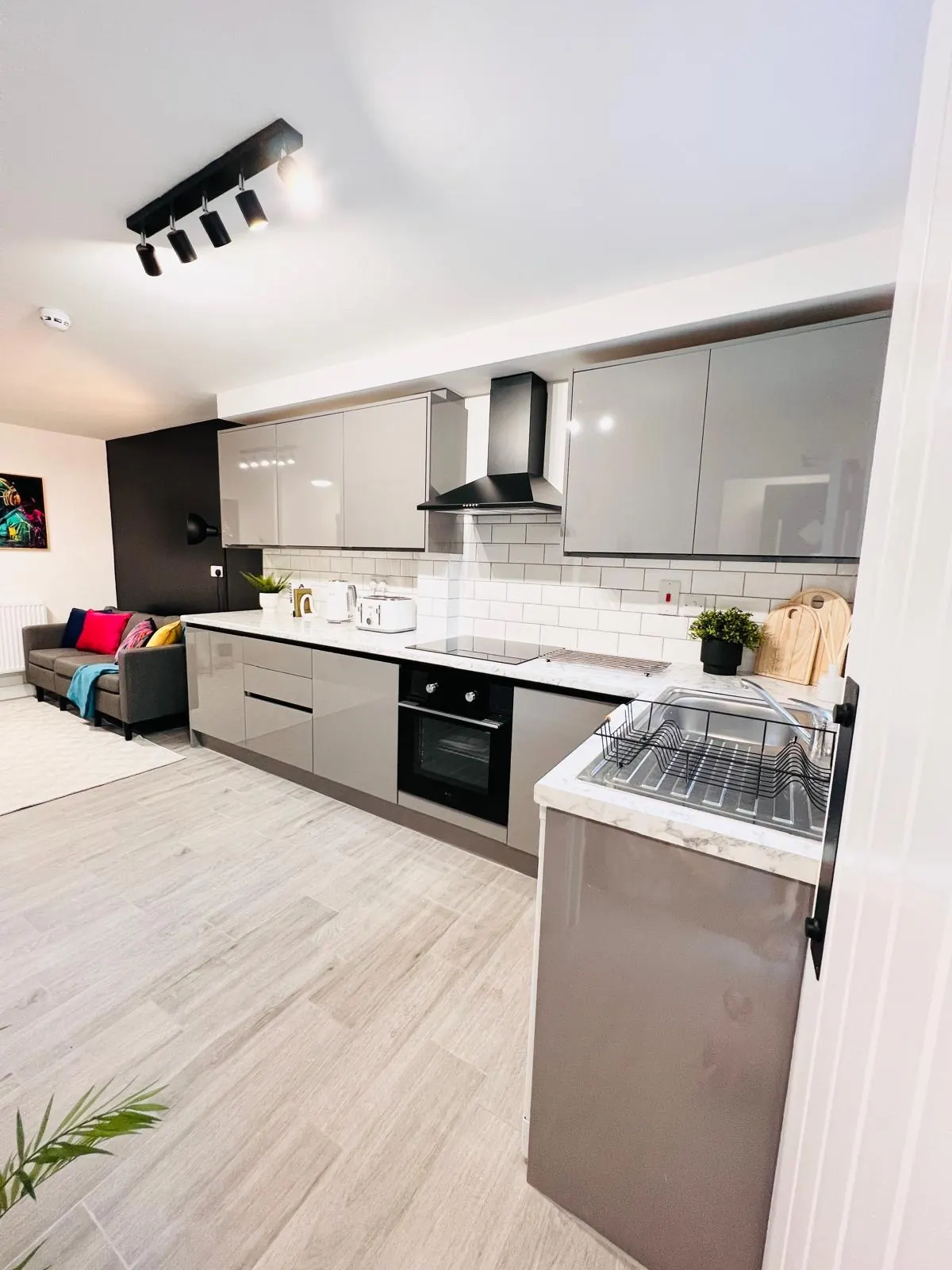 6 Bedroom En-Suite HMO Refurbishment